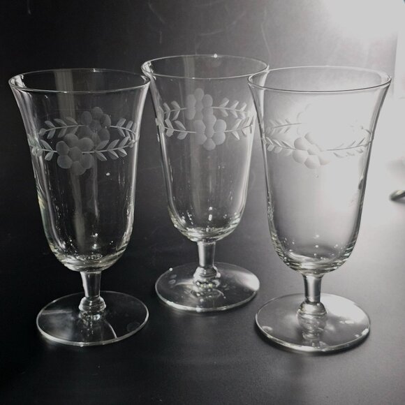 None Other - 3 Etched Flower Garland Ice Tea Glasses 5.5" Crystal cottagecore romantic